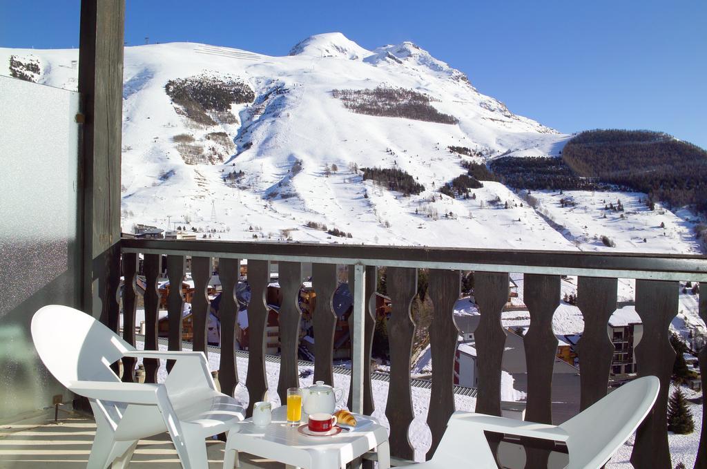 Madame Vacances Hotel Ibiza Les Deux Alpes Exteriör bild